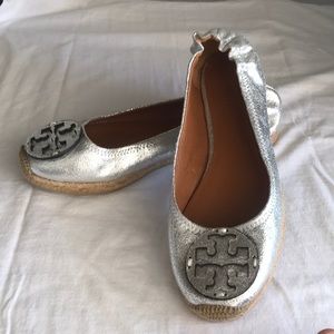 Tory Burch like new flats